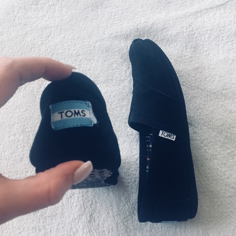 TOMS, Women’s 7, Black